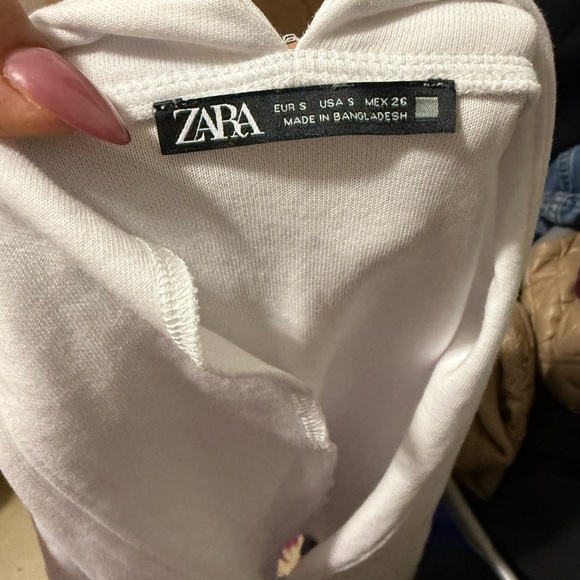 Zara White V-Neck Blouse size S - Picture 3 of 3